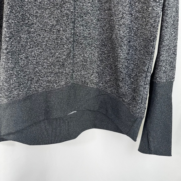 Gwen Cozy Pullover Size Medium - Picture 8 of 16